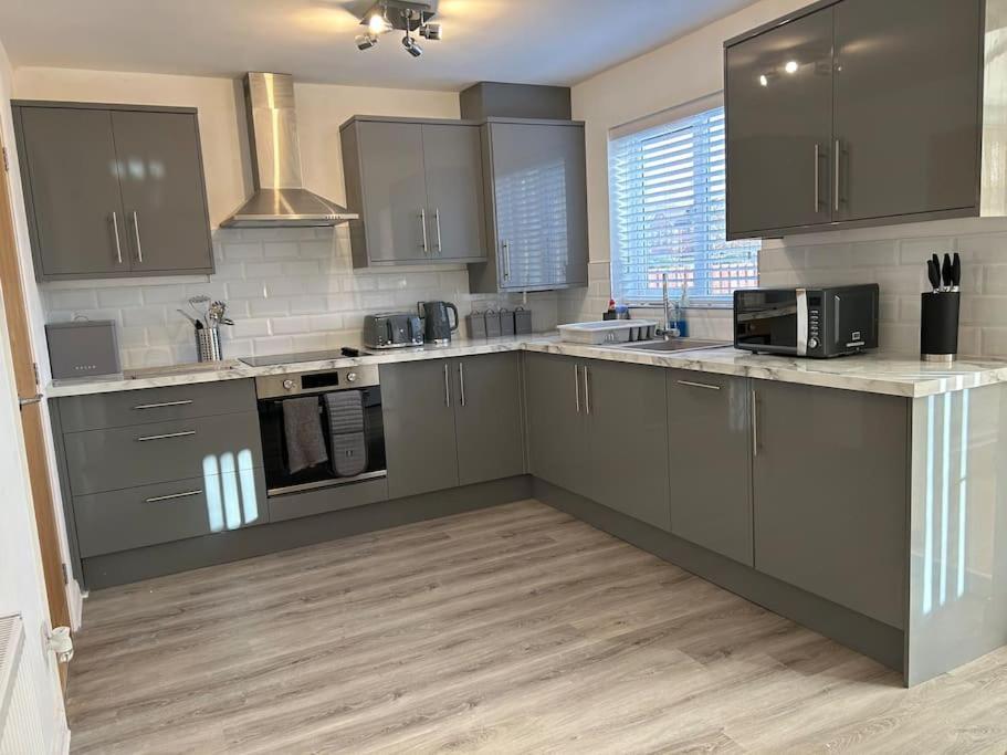 Fresh, Fully Equipped Modern House Can Sleep 5 Kiveton Park Exterior foto