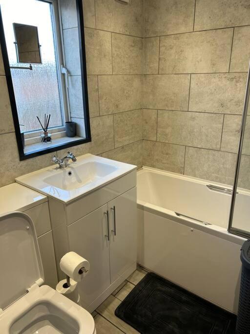 Fresh, Fully Equipped Modern House Can Sleep 5 Kiveton Park Exterior foto