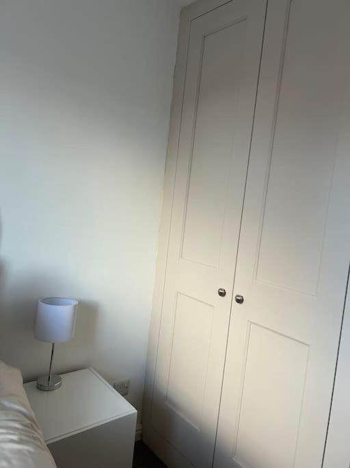 Fresh, Fully Equipped Modern House Can Sleep 5 Kiveton Park Exterior foto