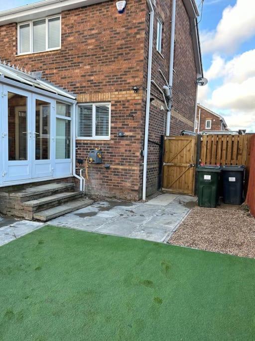 Fresh, Fully Equipped Modern House Can Sleep 5 Kiveton Park Exterior foto