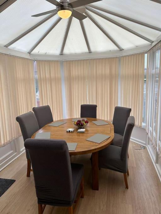 Fresh, Fully Equipped Modern House Can Sleep 5 Kiveton Park Exterior foto